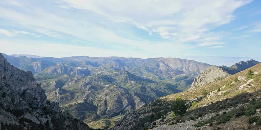 Wandelen in Alicante: niet te missen routes tussen bergen en zee