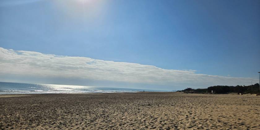 De zuidkust van Alicante: Een perfecte bestemming om te genieten van kristalhelder water en dromerige stranden