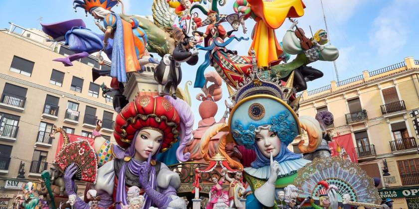 Beleef de opwinding van de Fallas in Valencia: een unieke viering in de Valenciaanse Gemeenschap