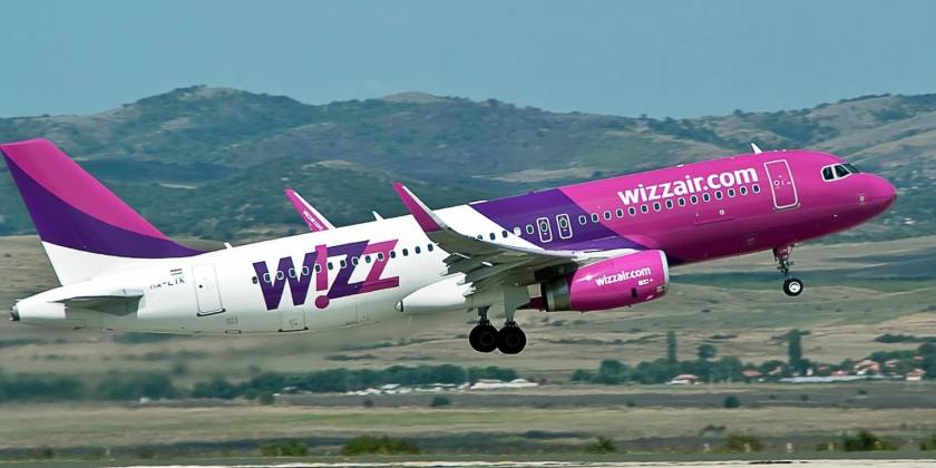 Alicante-Elche luchthaven opent nieuwe route naar Rome geëxploiteerd door WizzAir