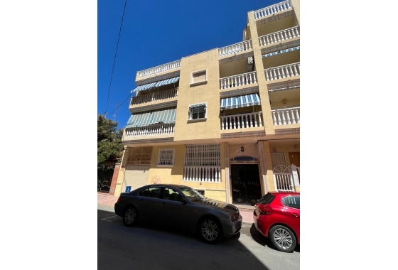 Herverkoop - Appartement / flat - Torrevieja - Playa del Cura