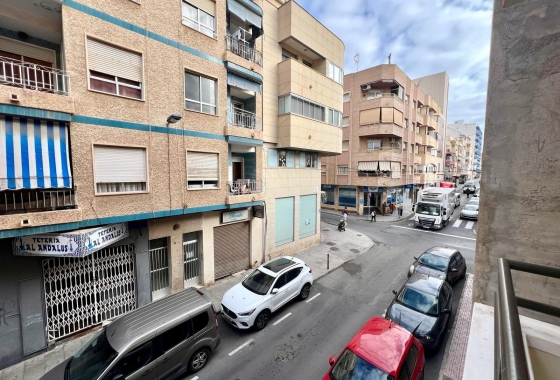 Herverkoop - Appartement / flat - Torrevieja - Centro