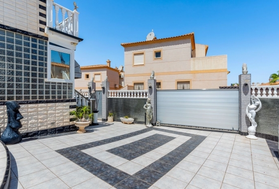 Herverkoop - Villa - Orihuela Costa - Costa Blanca