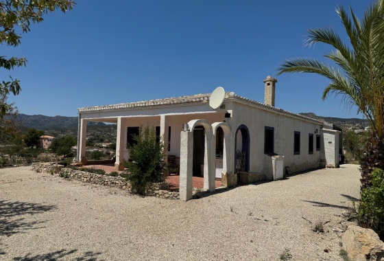 Herverkoop - Finca - Relleu