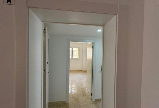 Herverkoop - Appartement / flat - Torrevieja - Inland