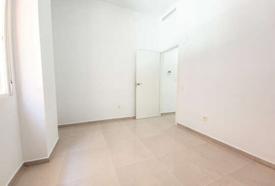 Herverkoop - Appartement / flat - Torrevieja - Costa Blanca