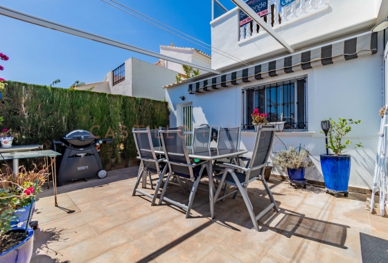 Herverkoop - Villa - Orihuela Costa - Punta Prima