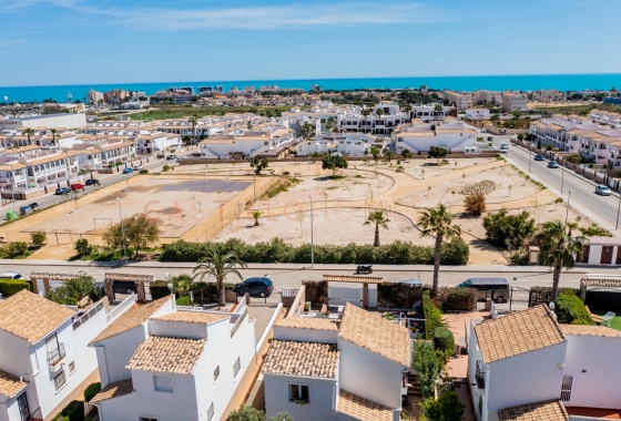 Herverkoop - Villa - Orihuela Costa - Punta Prima