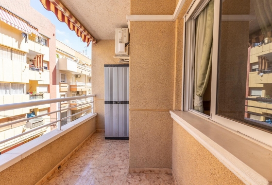 Herverkoop - Appartement / flat - Torrevieja - Estacion De Autobuses