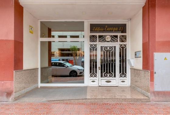 Herverkoop - Appartement / flat - Torrevieja - Centro