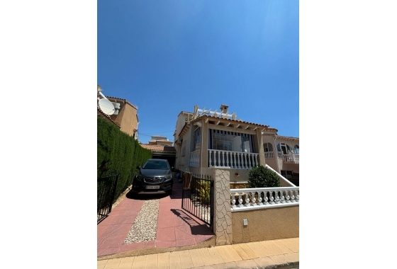 Herverkoop - Villa - Orihuela Costa - Inland