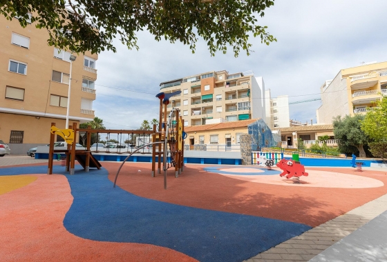 Herverkoop - Appartement / flat - Torrevieja - La Mata