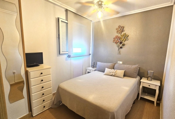 Herverkoop - Appartement / flat - Torrevieja - Centro