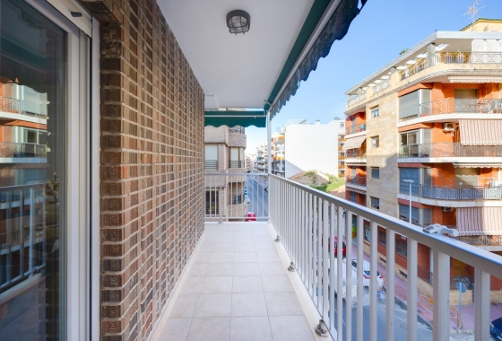 Herverkoop - Appartement / flat - Torrevieja - Playa del Cura