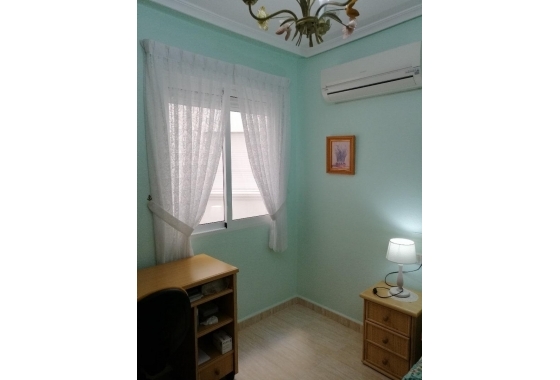 Herverkoop - Appartement / flat - Torrevieja - Playa del Cura