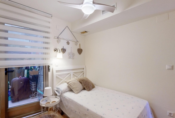 Herverkoop - Appartement / flat - Torrevieja - Playa de los Locos