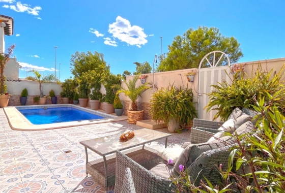 Herverkoop - Villa - Orihuela Costa - Costa Blanca