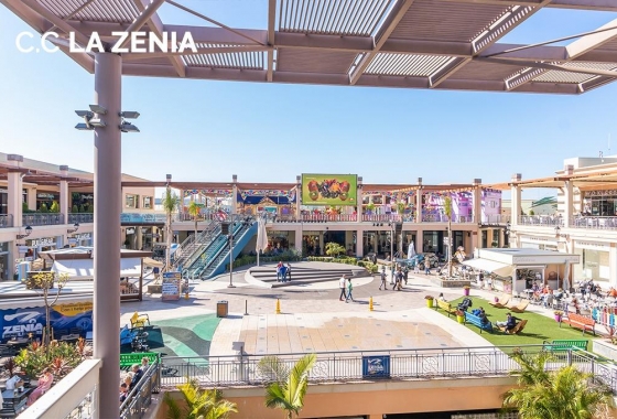 Herverkoop - Villa - Orihuela Costa - La Zenia