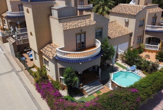 Herverkoop - Villa - Orihuela Costa - Costa Blanca