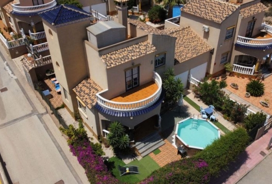 Herverkoop - Villa - Orihuela Costa - Costa Blanca