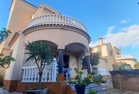 Herverkoop - Villa - Orihuela Costa - Costa Blanca