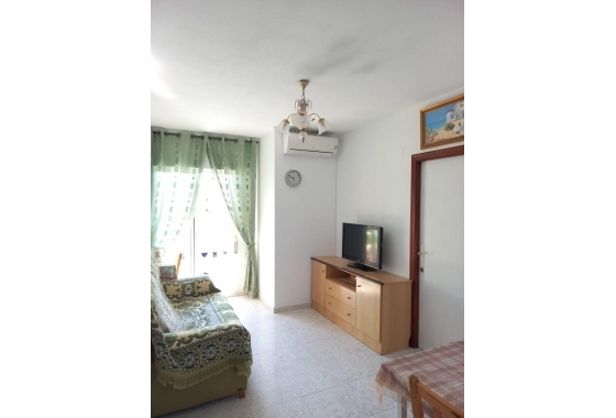 Herverkoop - Appartement / flat - Torrevieja - Estacion De Autobuses