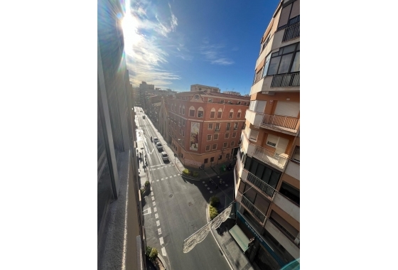 Herverkoop - Appartement / flat - Alicante - Centro