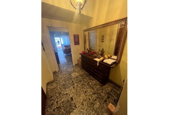 Herverkoop - Appartement / flat - Alicante - Centro