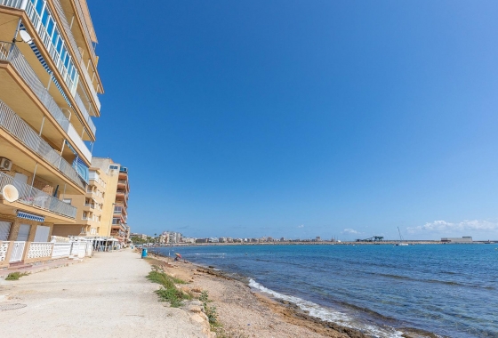 Herverkoop - Appartement / flat - Torrevieja - Playa De Los Naufragos