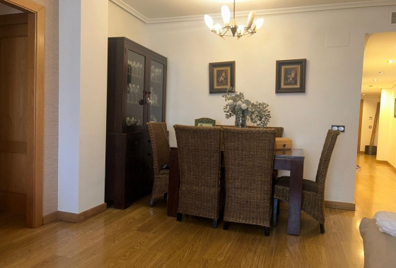 Herverkoop - Appartement / flat - Torrevieja - Centro