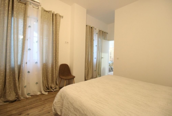 Herverkoop - Appartement / flat - Alicante - Carolinas Bajas