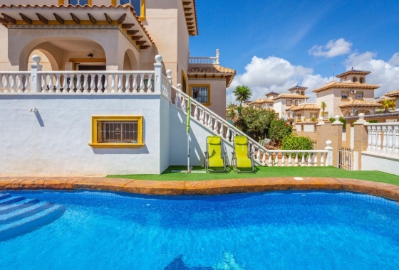 Herverkoop - Villa - Orihuela Costa - La Zenia