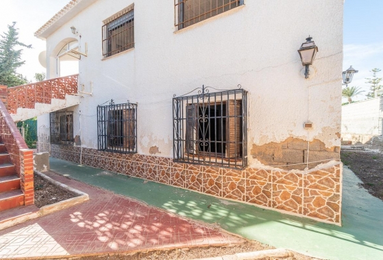 Herverkoop - Villa - Orihuela Costa - Punta Prima