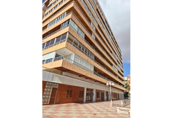 Перепродажа - Квартира - Torrevieja