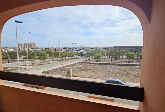 Herverkoop - Appartement / flat - Torrevieja - aguas nuevas