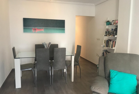 Herverkoop - Appartement / flat - Torrevieja - Centro