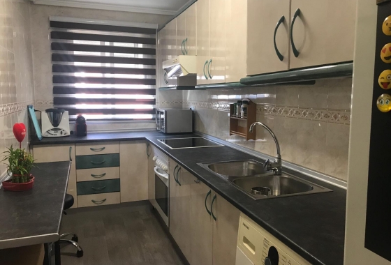 Herverkoop - Appartement / flat - Torrevieja - Centro