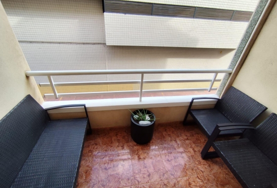 Herverkoop - Appartement / flat - Torrevieja - Estacion De Autobuses