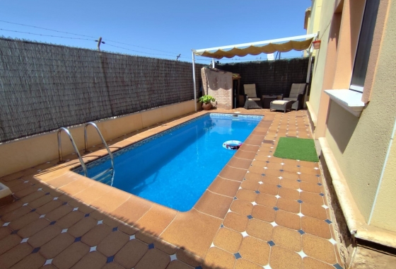 Herverkoop - Villa - Torrevieja - Aguas Nuevas 1