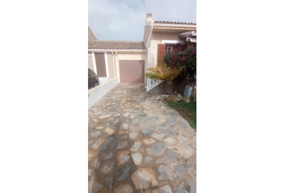 Herverkoop - Villa - Orihuela Costa - Punta Prima