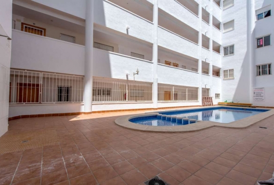 Herverkoop - Appartement / flat - Torrevieja - Costa Blanca