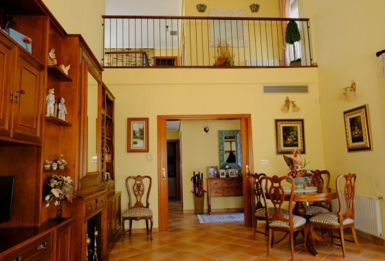 Resale - Finca / Country Property - Orihuela