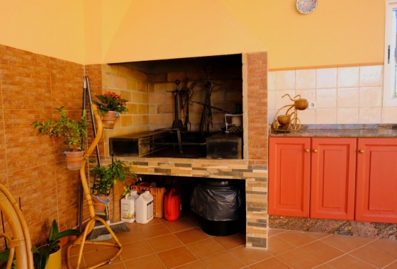 Resale - Finca / Country Property - Orihuela