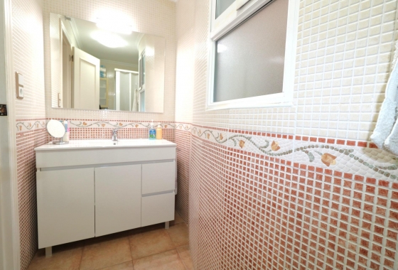 Herverkoop - Appartement / flat - Torrevieja - Acequion