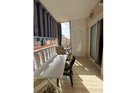 Herverkoop - Appartement / flat - Torrevieja - Playa del Cura