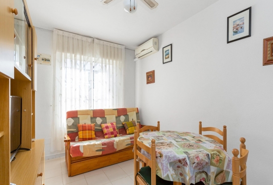 Herverkoop - Appartement / flat - Torrevieja - Lago Jardin