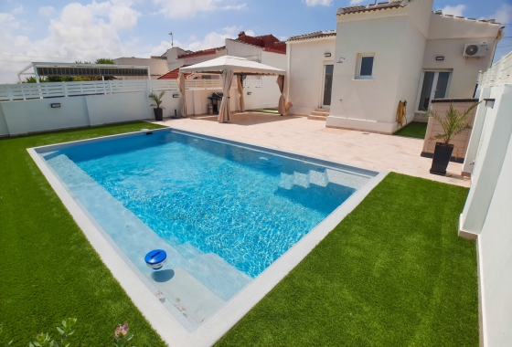 Herverkoop - Villa - Torrevieja - Costa Blanca