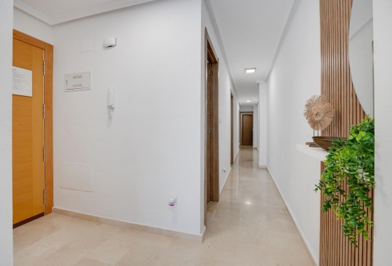 Herverkoop - Appartement / flat - Torrevieja - Playa del Cura