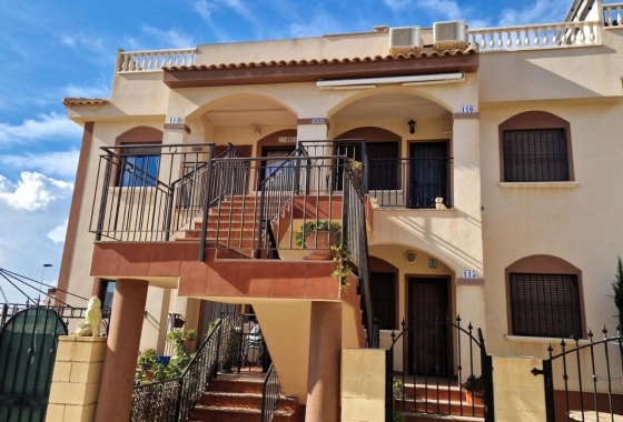 Resale - Bungalow - Torrevieja - Aguas Nuevas 1