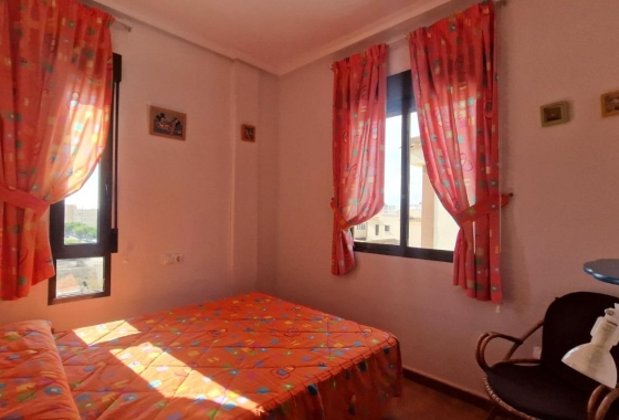 Resale - Bungalow - Torrevieja - Aguas Nuevas 1